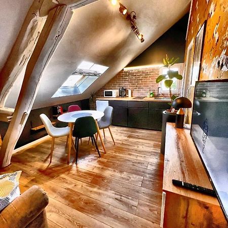Appartement T2 Quartier Calme / Parking Gratuit Saint-Julien-les-Villas Eksteriør bilde